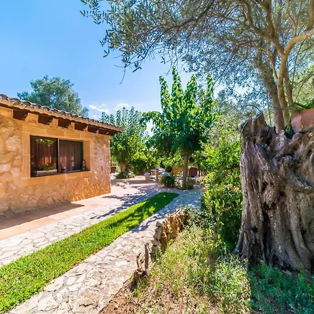 Holiday home Tranquil In *
